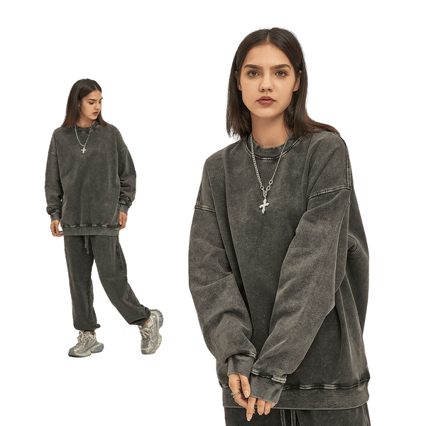 DUST TREATMENT CREWNECK