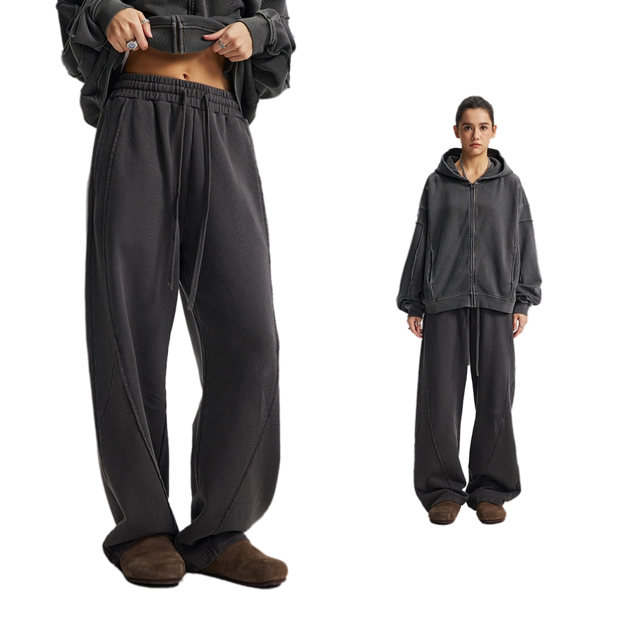 OVERWORKED SWEATPANTS